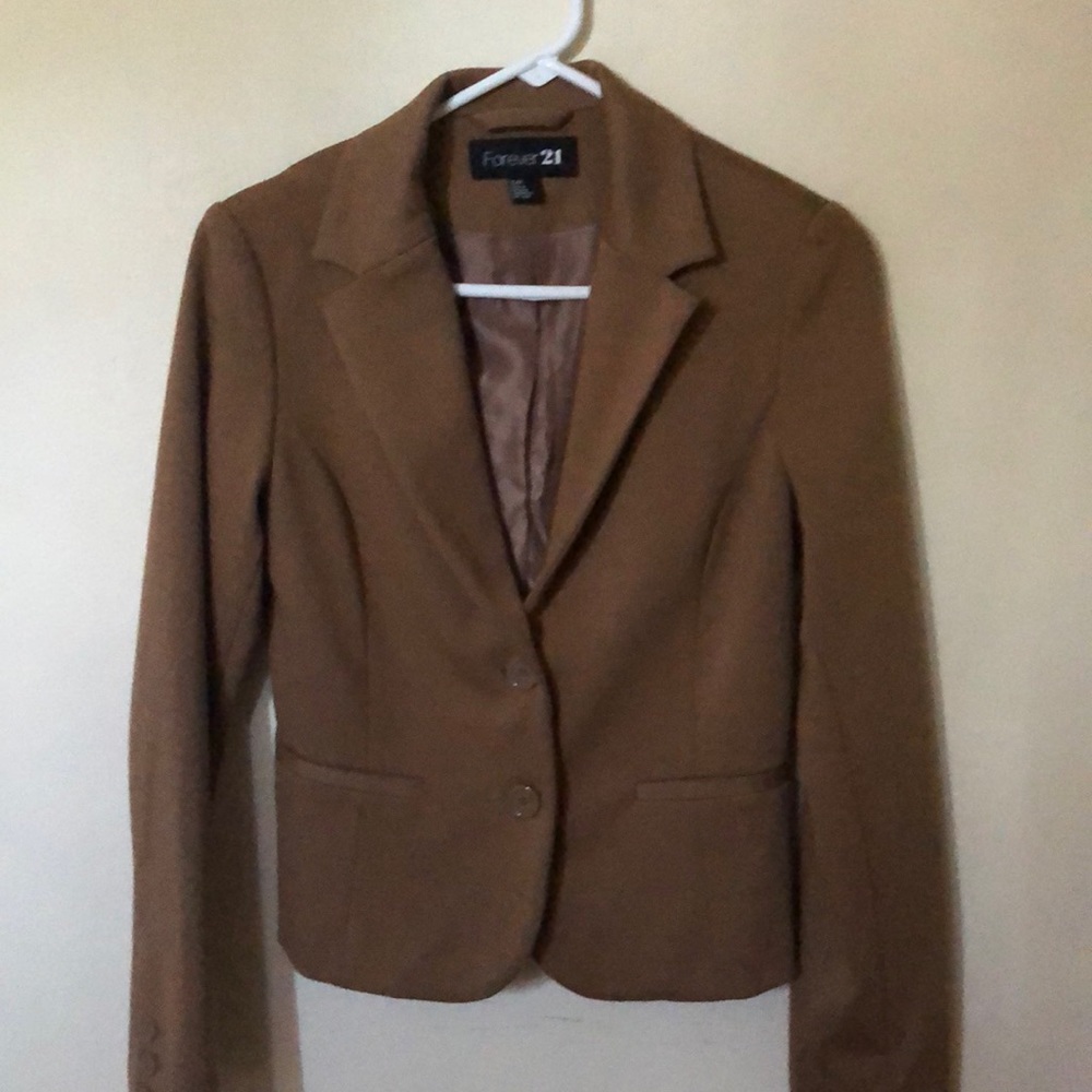 A nice suit in good shape only used a less but in good condition.
